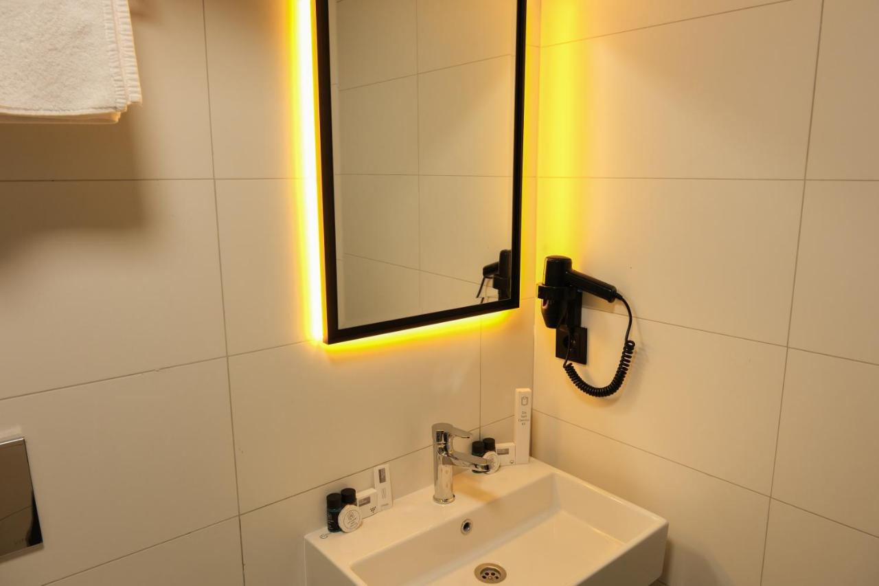 Plus Hotel & Private Transportation Istanbul Airport-By Loft Arnavutkoy Buitenkant foto
